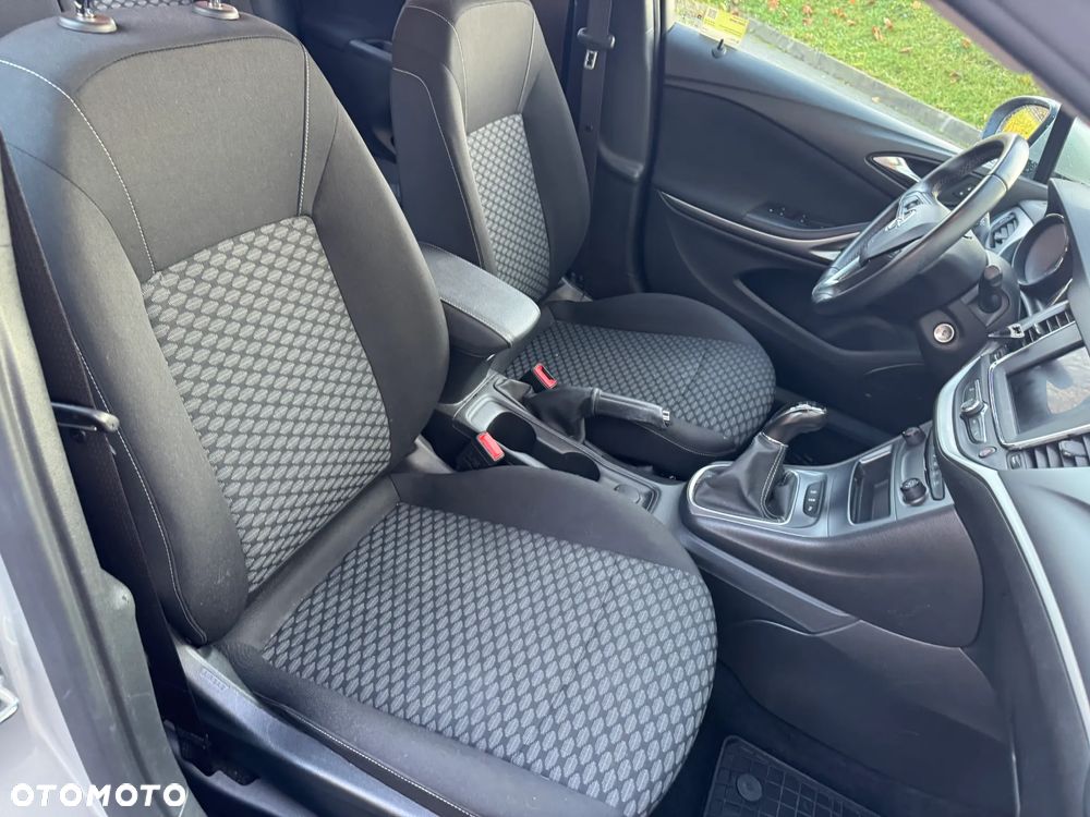 Opel Astra 1.2 T Edition S&S - 8