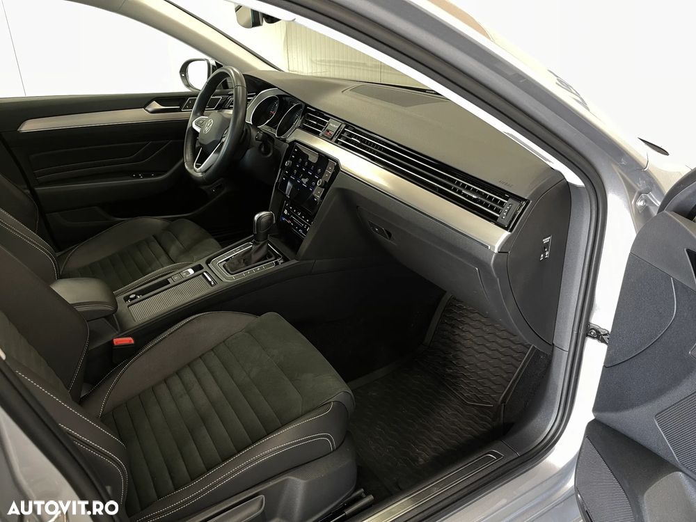 Volkswagen Passat 2.0 TDI DSG Highline - 9