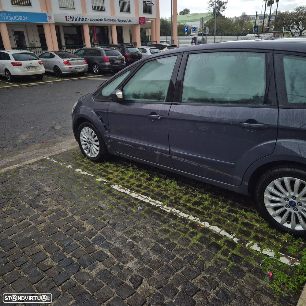 Ford S-Max 2.0 TDCi Titanium 7L - 18