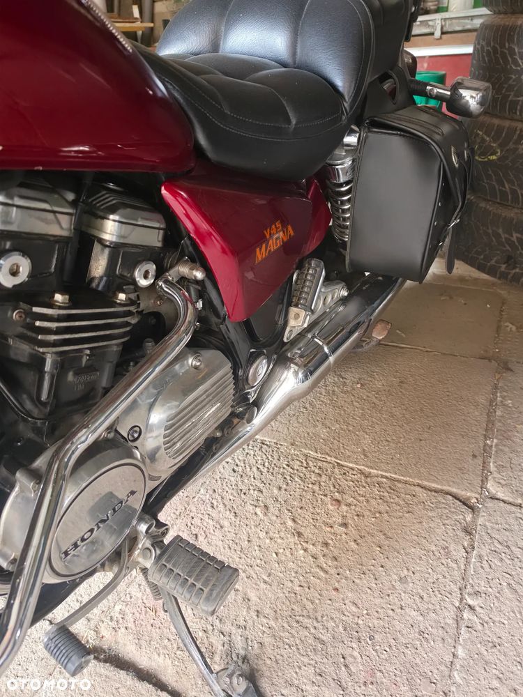 Honda VF - 8