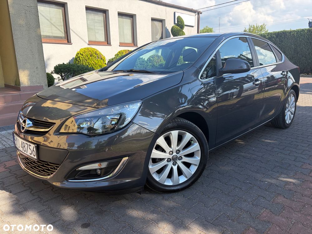 Opel Astra 1.4 Turbo - 1
