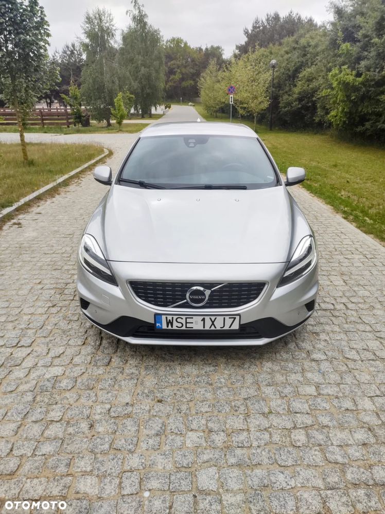 Volvo V40 D2 Drive-E R-Design Momentum - 3