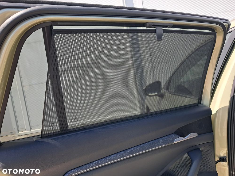 Skoda Superb 2.0 TDI SCR Selection DSG - 29