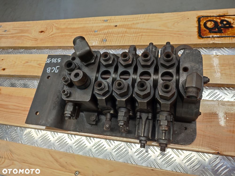 Rozdzielacz hydrauliczny JCB 535-95 - 5