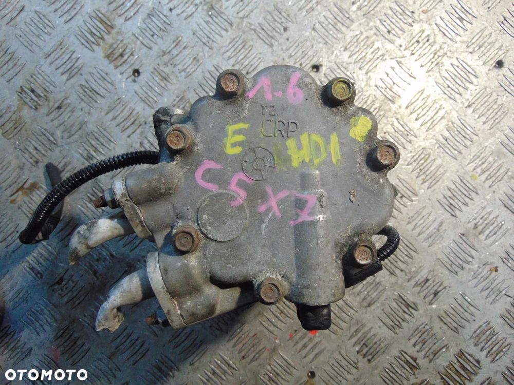 Sprężarka klimatyzacji Peugeot 1,6 E-HDI 9671216780 - 3
