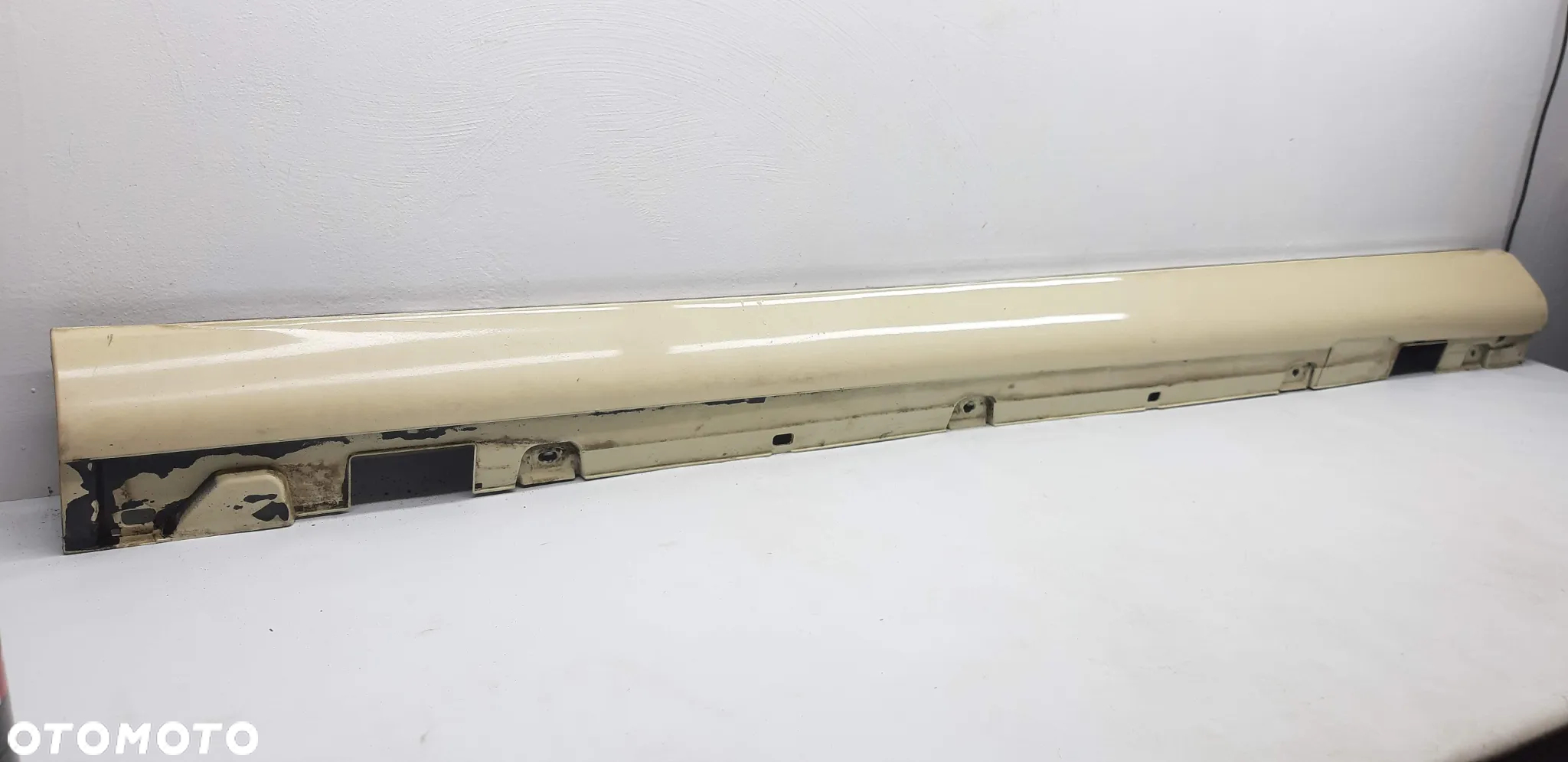 Listwa progowa lewa 623 A2136901140 Mercedes W213 2.0d sedan 2017r - 2