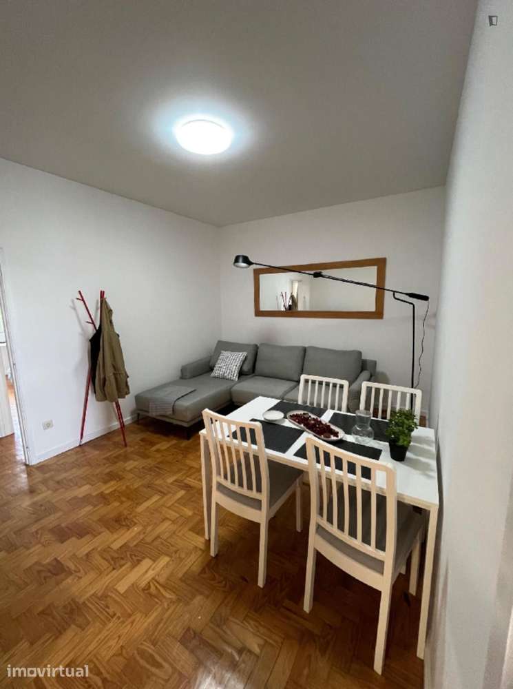 Apartamento com 4 quartos - localizado em Paranhos Porto - Grande imagem: 3/25
