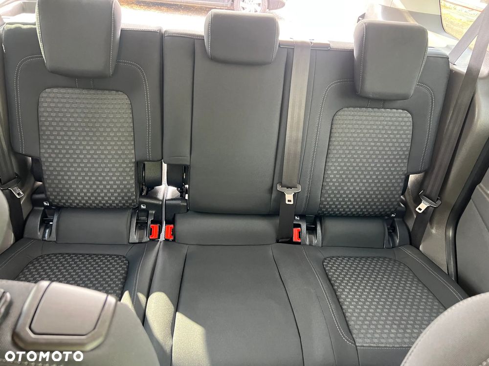 Ford Tourneo Connect - 28