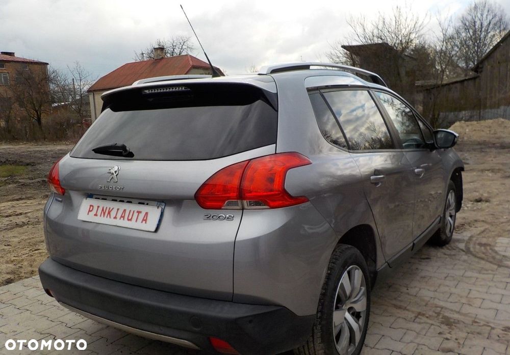 Peugeot 2008 1.2 Pure Tech GPF Style - 14