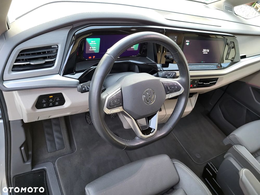 Volkswagen Multivan - 23
