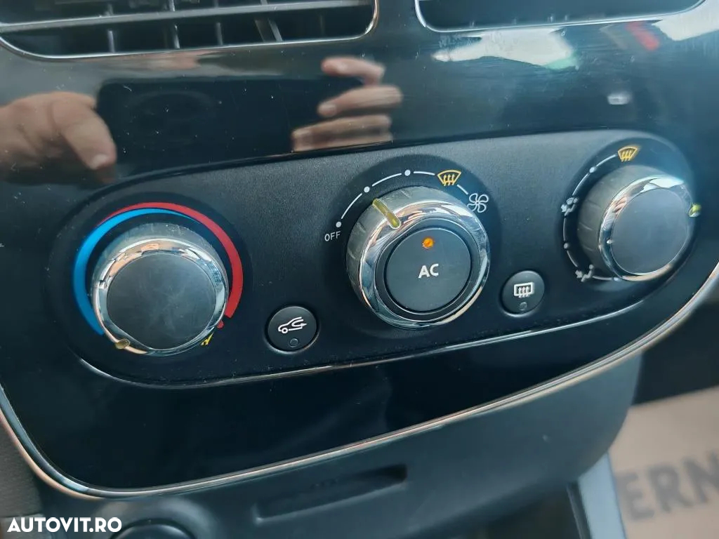 Renault Clio ENERGY TCe 90 Start & Stop Intens - 17