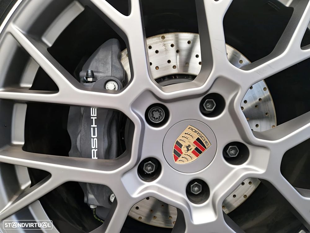 Porsche 911 (992) Carrera PDK - 11