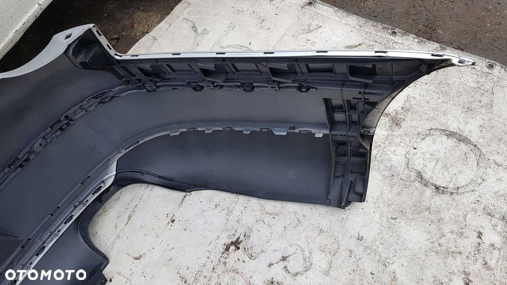 zderzak tył VW Passat B6 sedan - 12