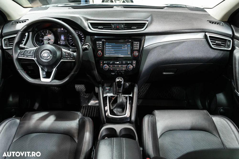Nissan Qashqai 1.6 DCI Xtronic TEKNA - 31