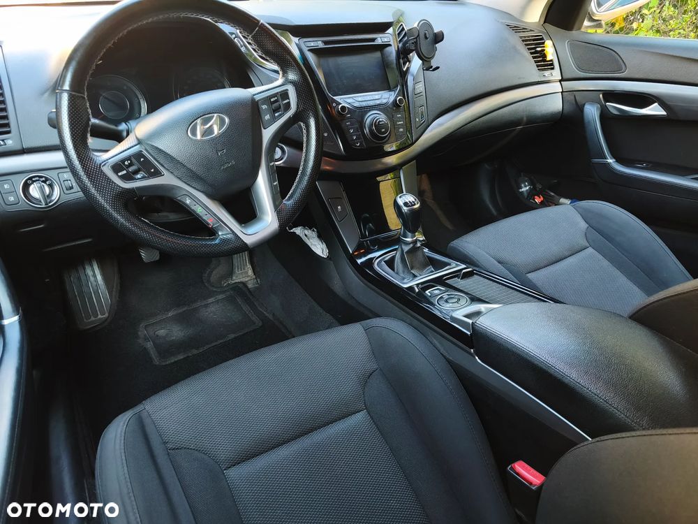 Hyundai i40 1.7 CRDi Comfort + - 8