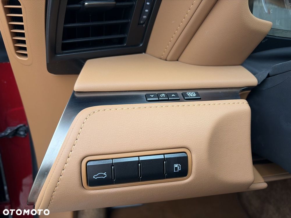 Lexus LC 500 Prestige - 30