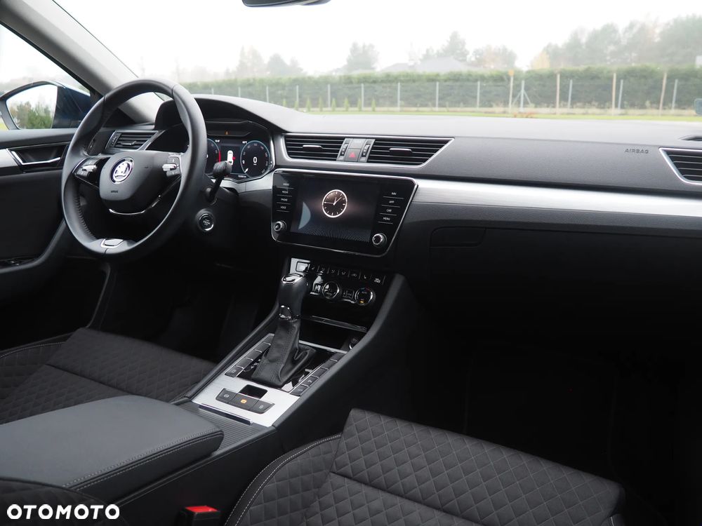 Skoda Superb 1.5 TSI Ambition DSG - 23