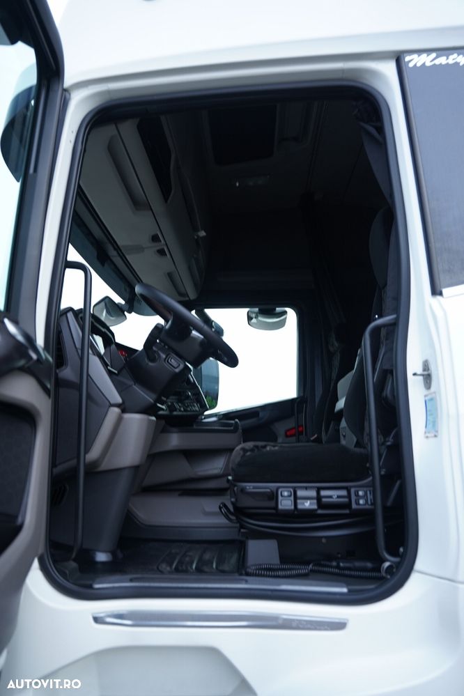 Scania R 520 / V8 / SISTEM HIDRAULIC / RETARDER / I-PARK COOL / FULL AIRMATIC / EURO 6 - 22
