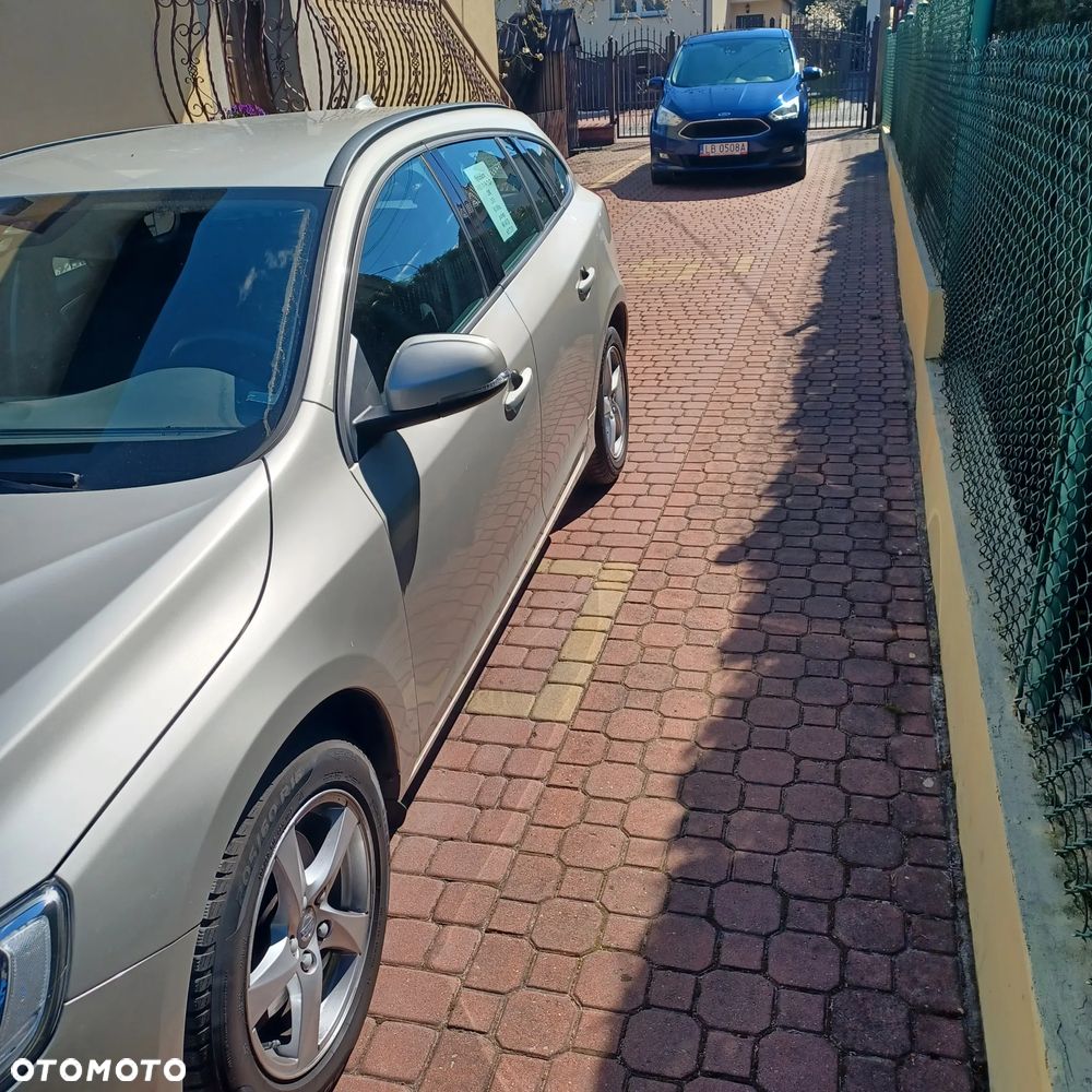 Volvo V60 D2 Kinetic - 2