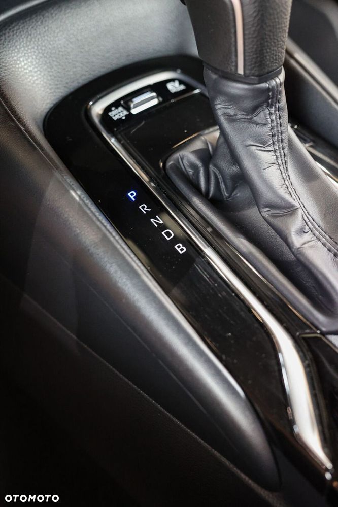 Toyota Corolla 1.8 Hybrid Comfort - 23