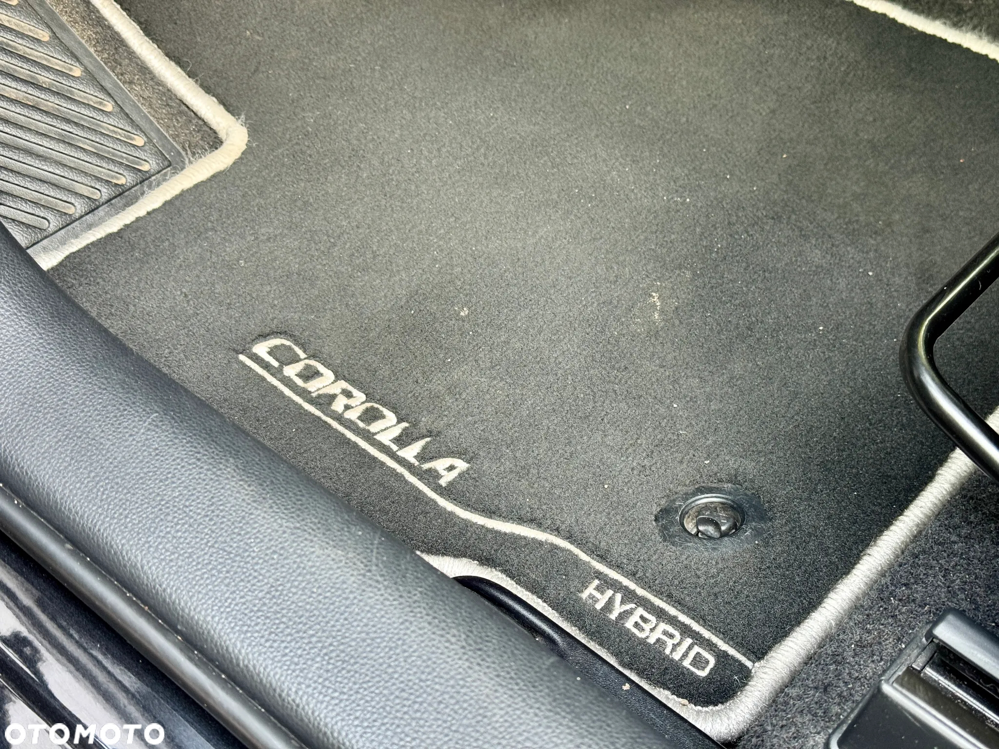 Toyota Corolla - 19