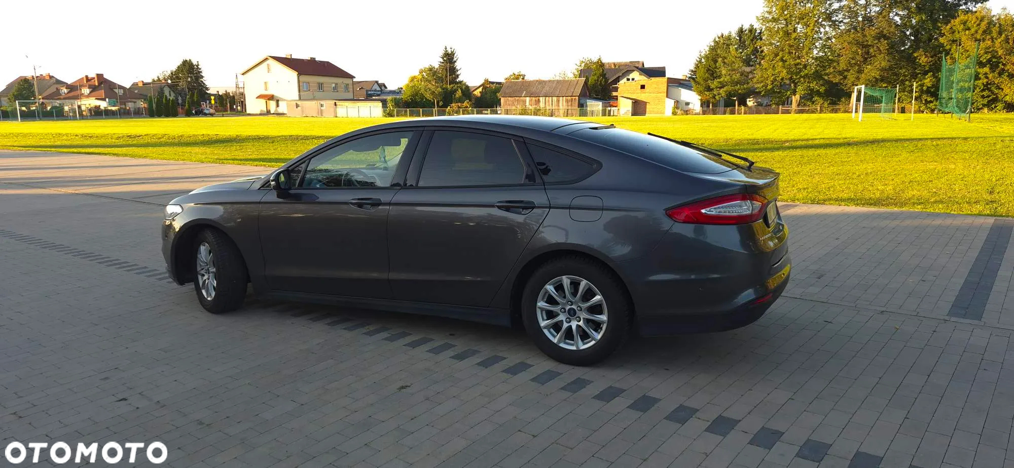 Ford Mondeo - 7