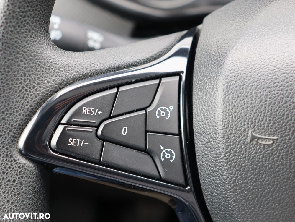 Dacia Logan SCe 65 Essential - 15