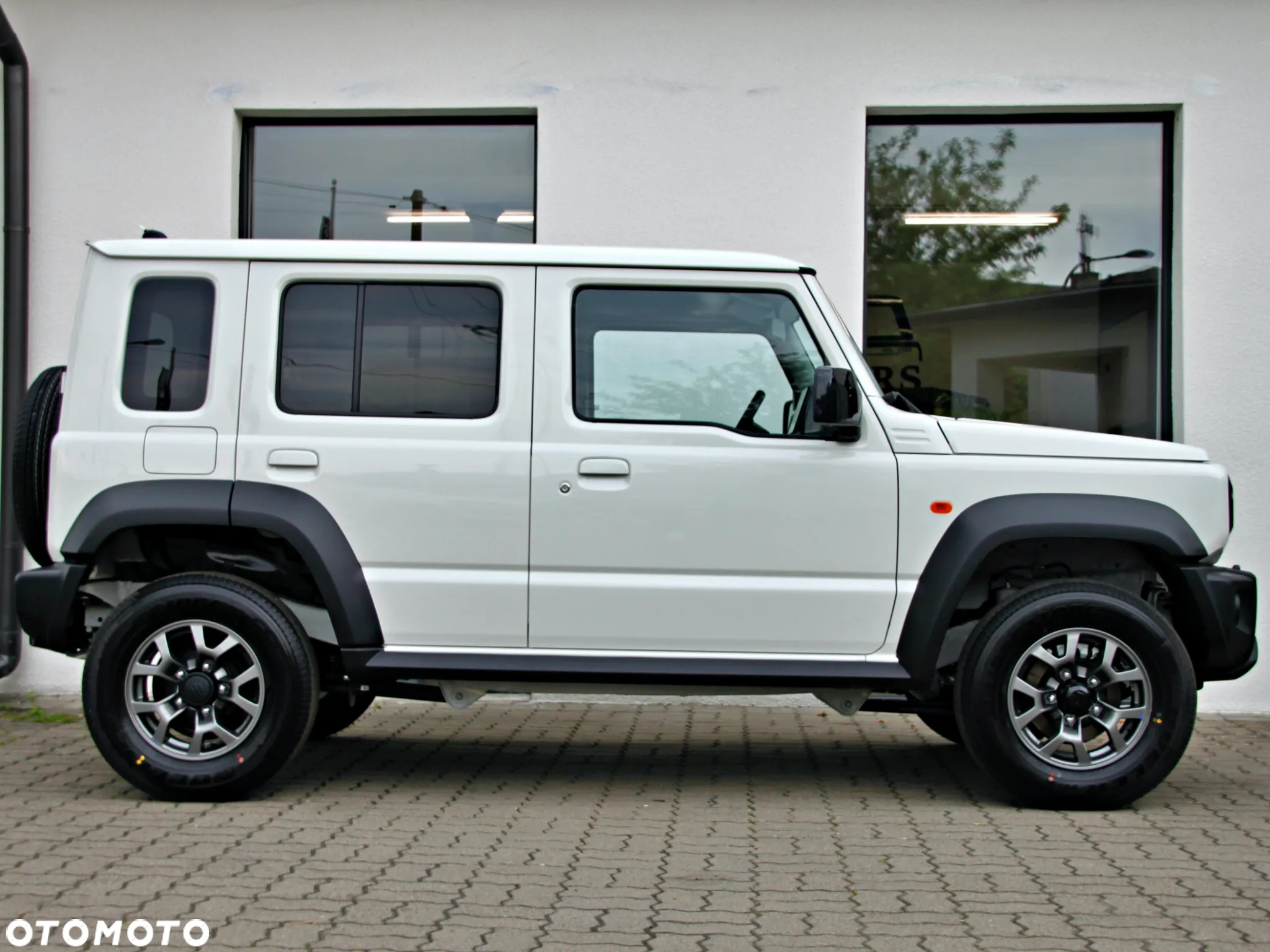 Suzuki Jimny 1.5 Premium - 4