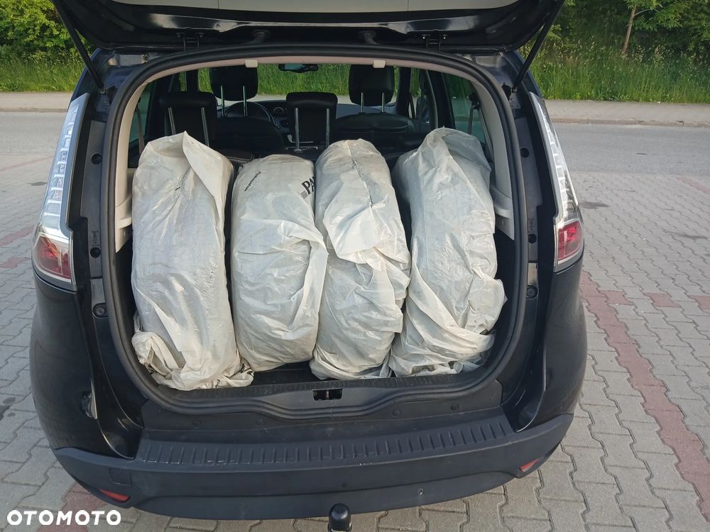 Renault Scenic 1.6 dCi Energy Bose Edition - 38