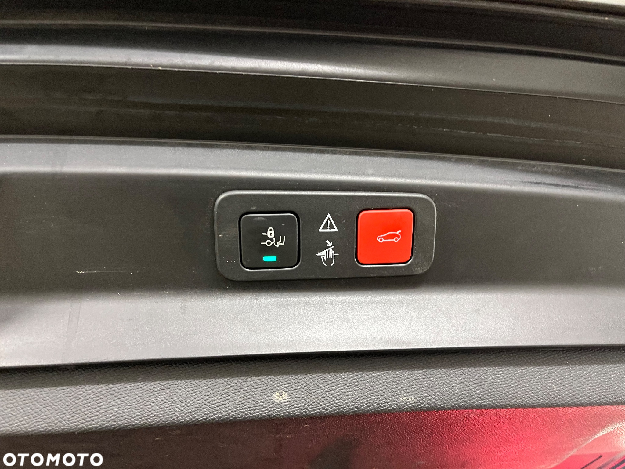 Peugeot 5008 PureTech 130 EAT8 Stop & Start Allure Business-Paket - 24