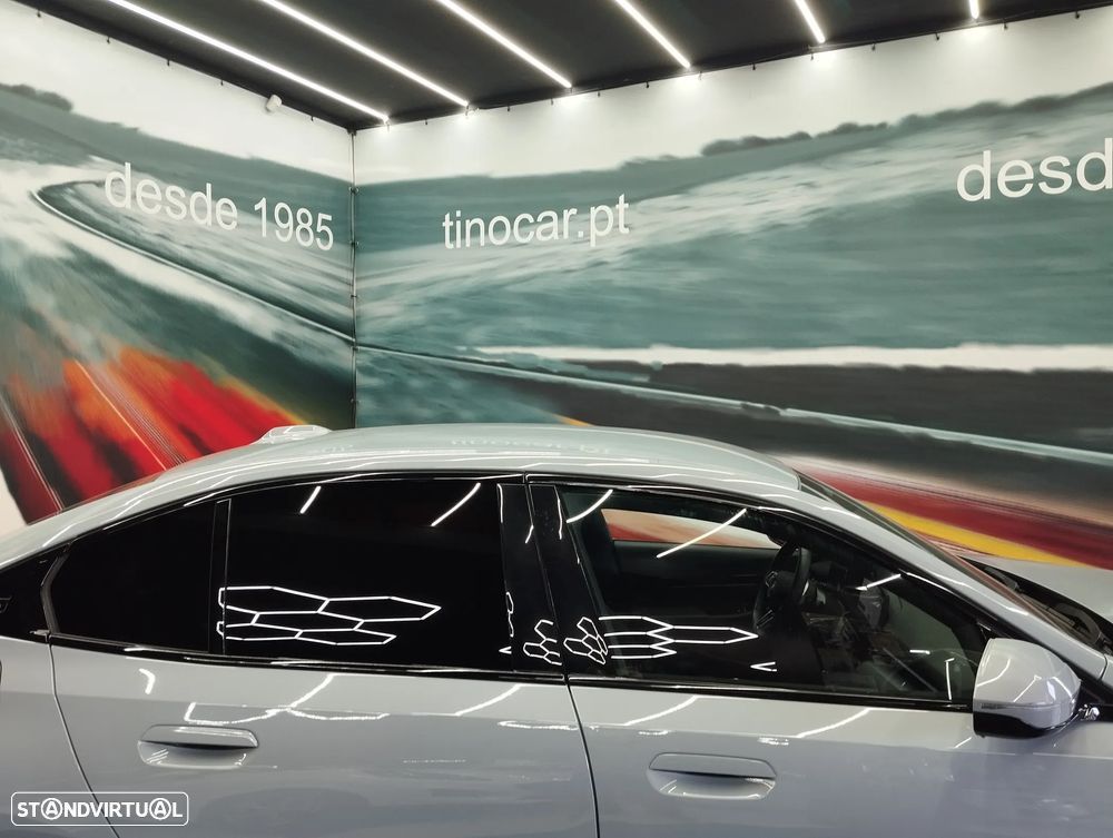 BMW 520 d Pack Desportivo M - 12