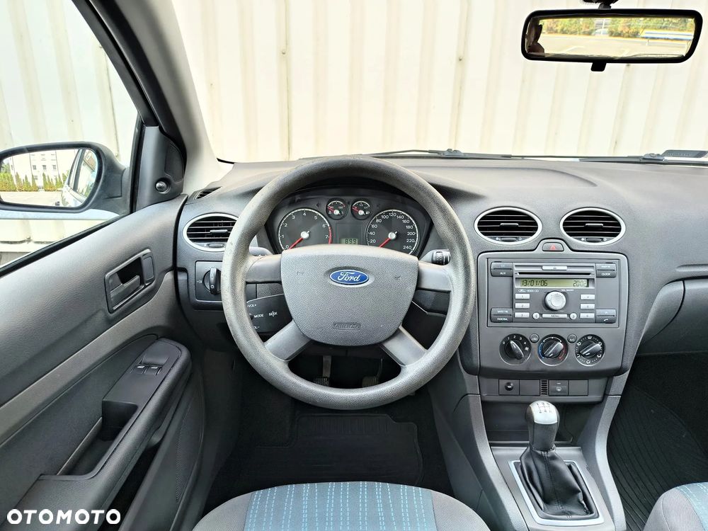 Ford Focus 1.6 Comfort - 13