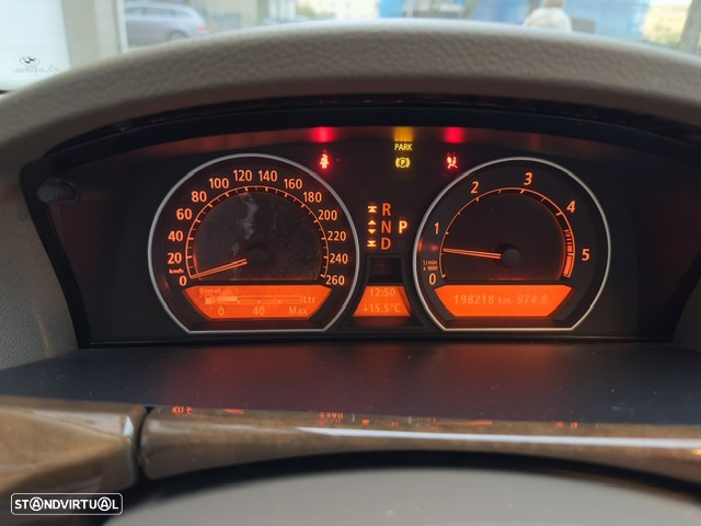 BMW 740 dA - 10