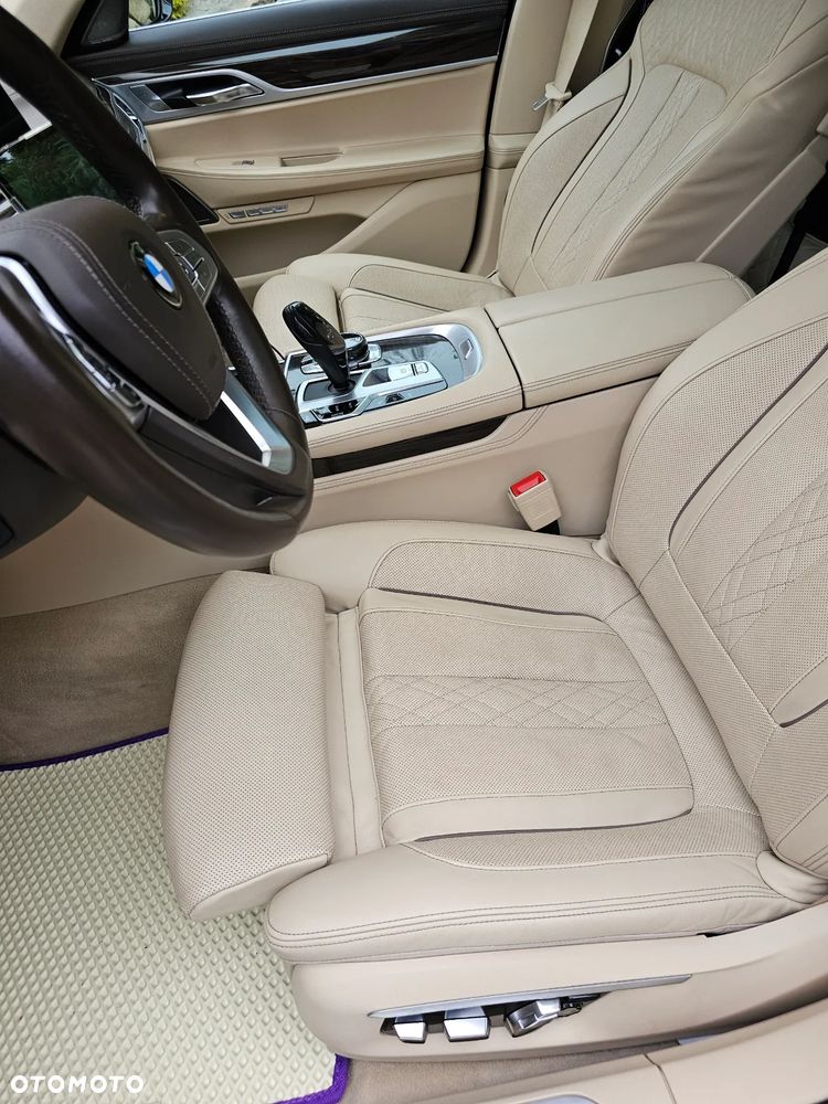 BMW Seria 7 750d xDrive - 30