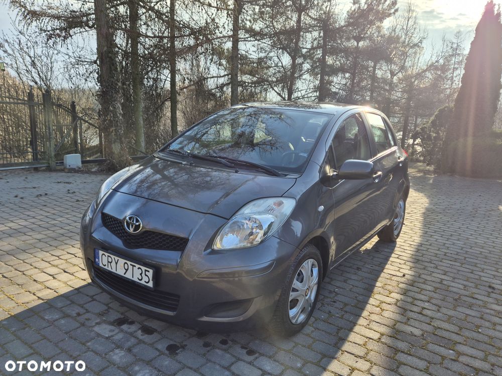 Toyota Yaris - 5