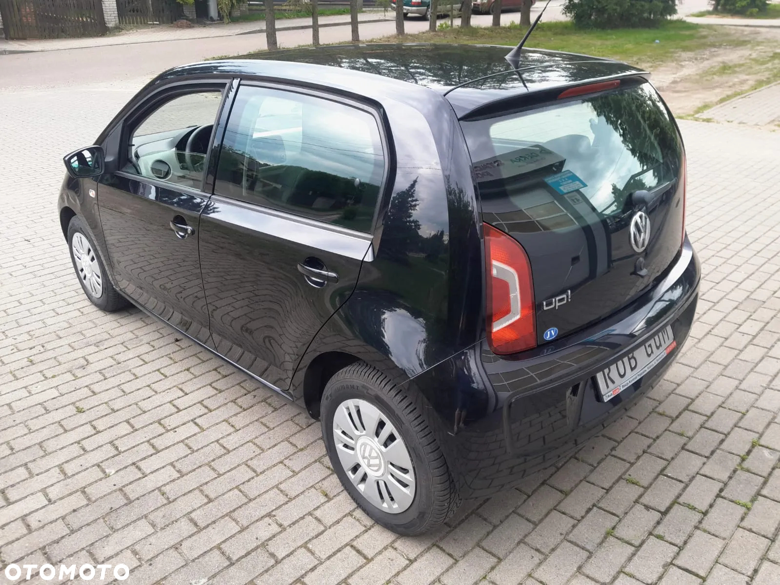 Volkswagen up! 1.0 take - 5