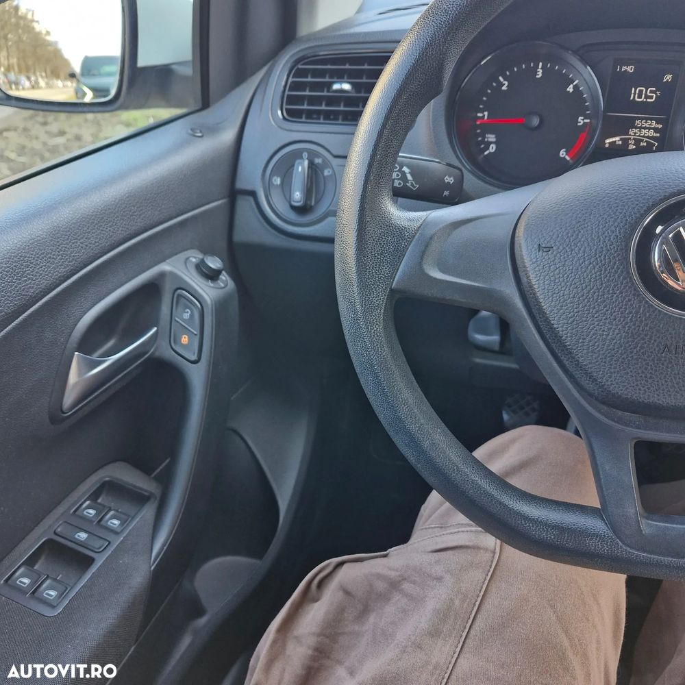 Volkswagen Polo 1.4 TDI CR BMT Comfortline - 14