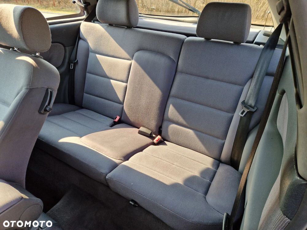 Audi A3 3-drzwiowe 1.9 TDI Ambiente - 11