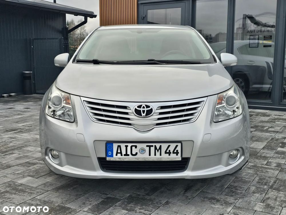 Toyota Avensis 1.8 Comfort - 3