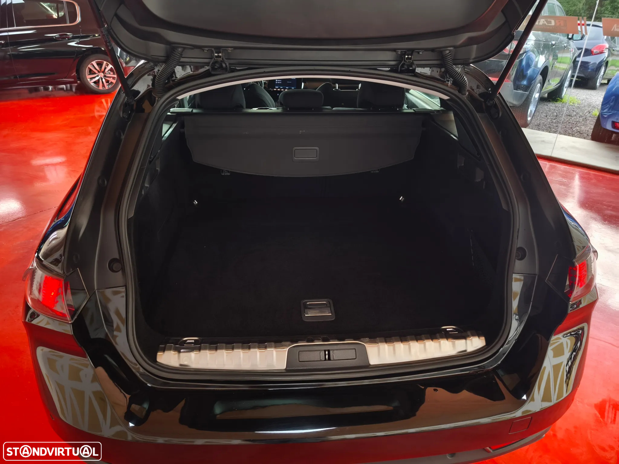 Peugeot 508 SW 1.5 BlueHDi Allure EAT8 - 39