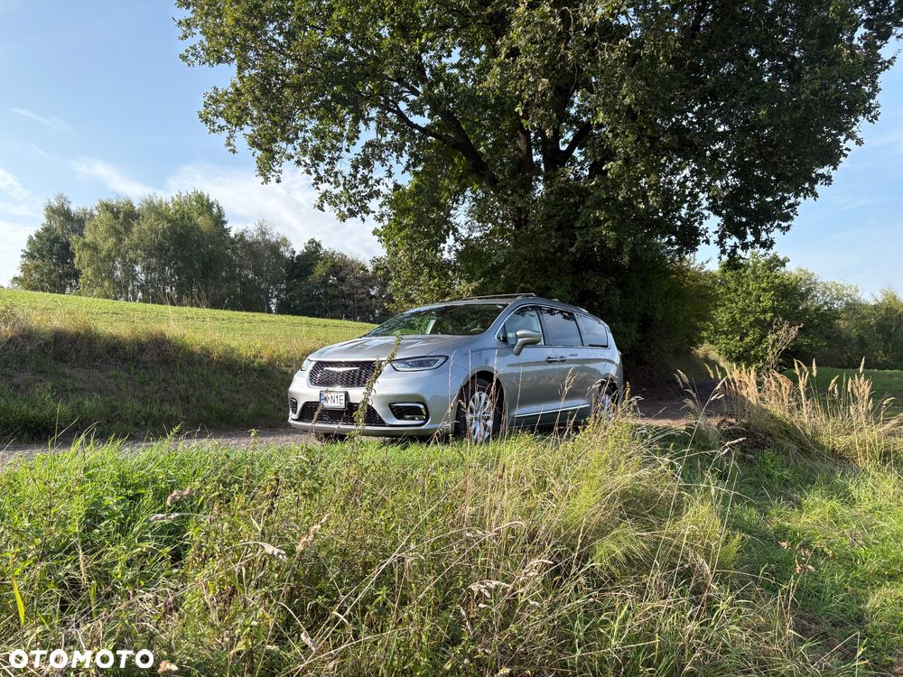 Chrysler Pacifica - 5