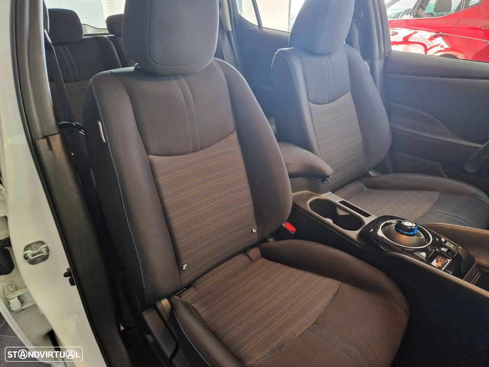 Nissan Leaf Acenta - 16