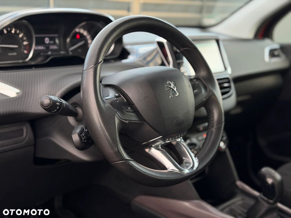 Peugeot 2008 - 12