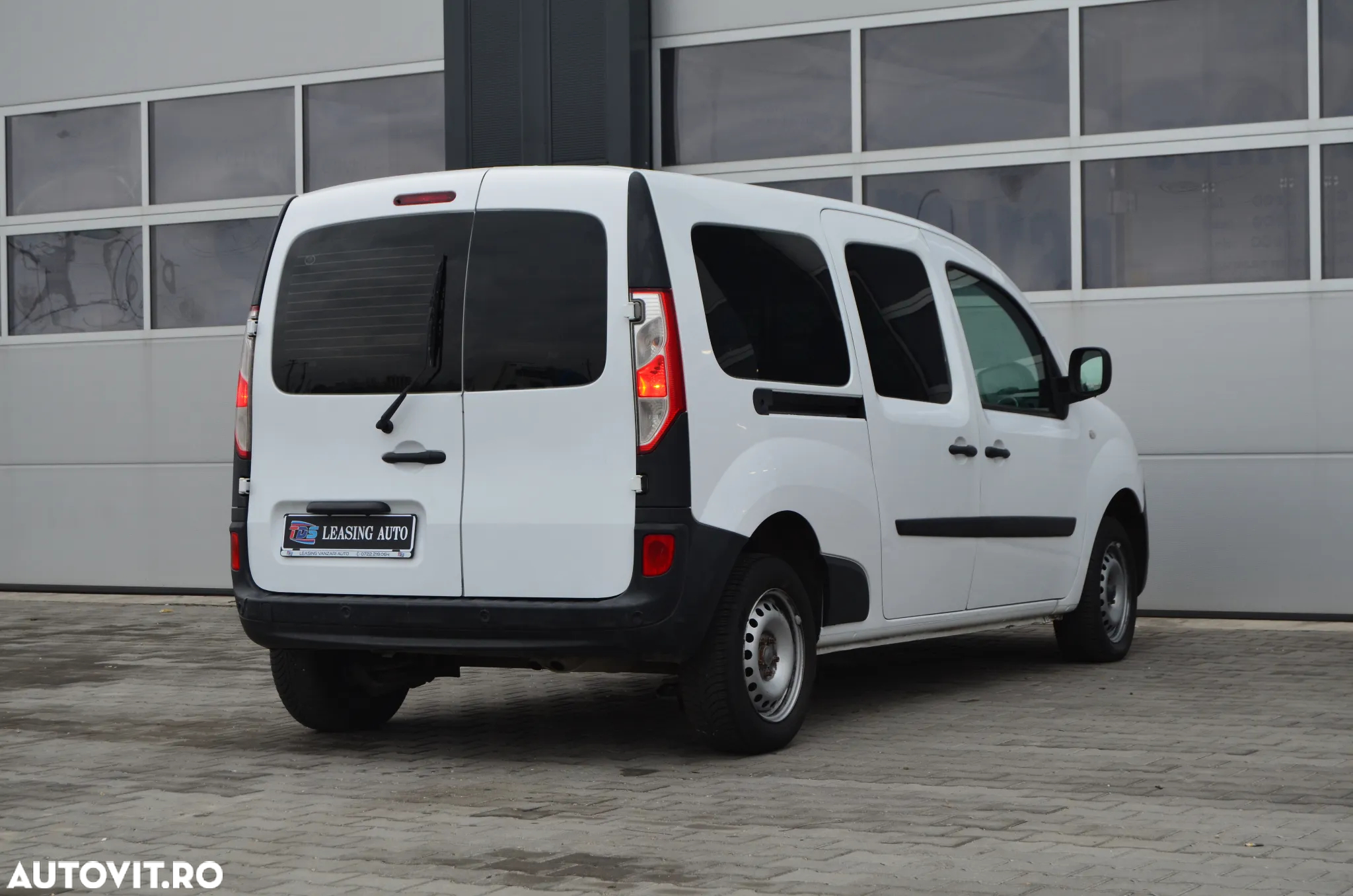 Renault Kangoo dCi 90 FAP Grand - 9