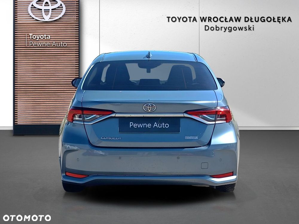 Toyota Corolla - 4