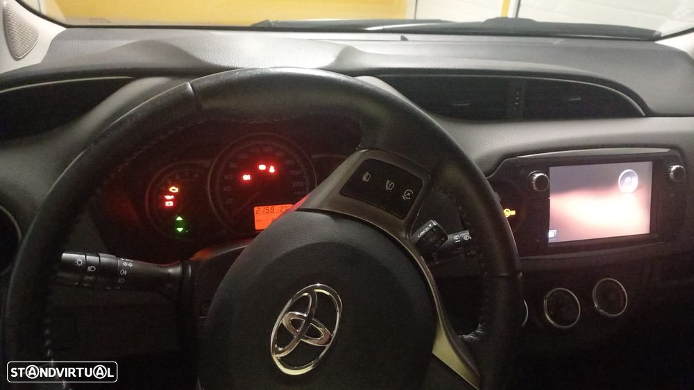 Toyota Yaris 1.0 VVT-i Comfort - 6