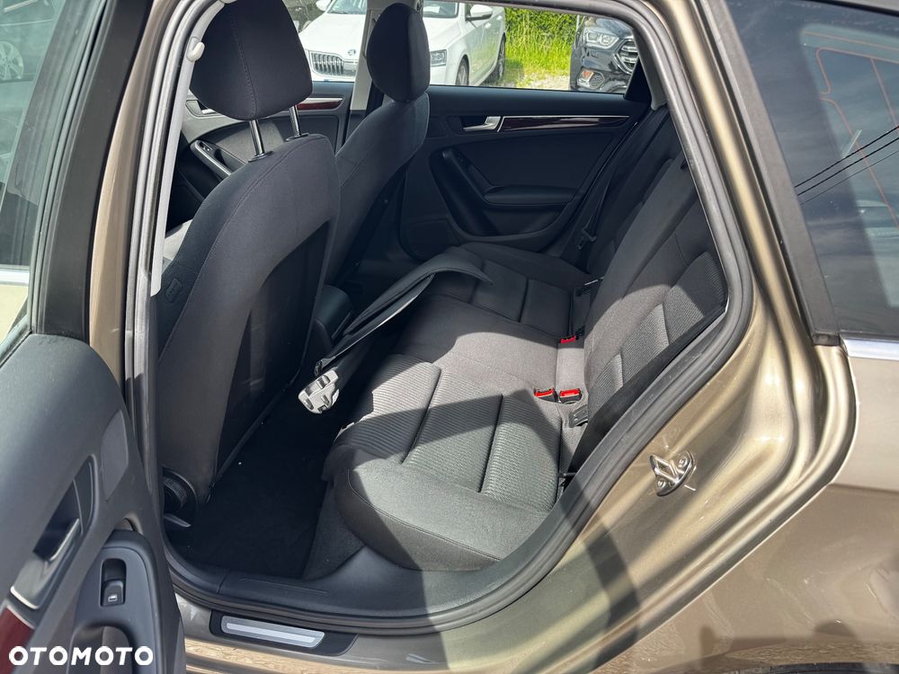 Audi A4 - 24