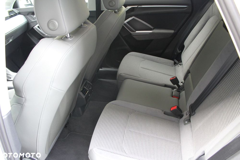 Audi Q3 40 TFSI Quattro S-Line S tronic - 13