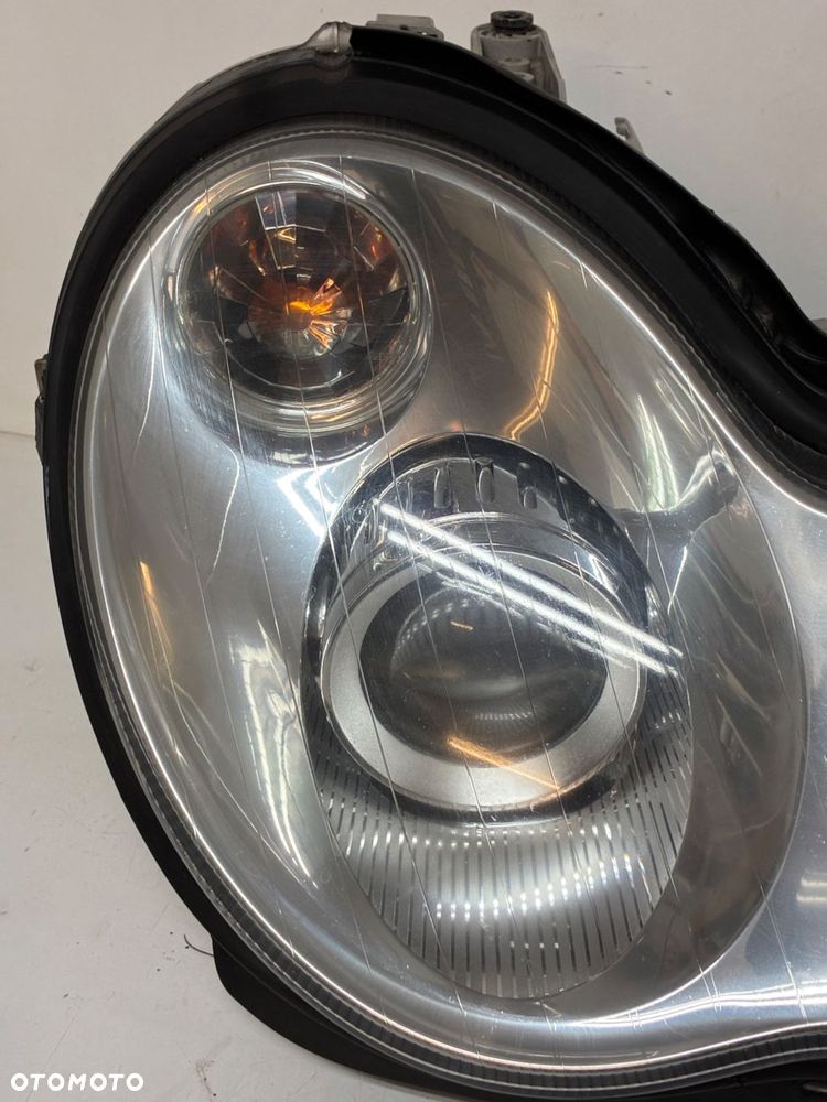 MERCEDES W203 XENON LAMPA PRZÓD PRZEDNIA PRAWA  EUROPA A2038203861 KOMPLET - 5
