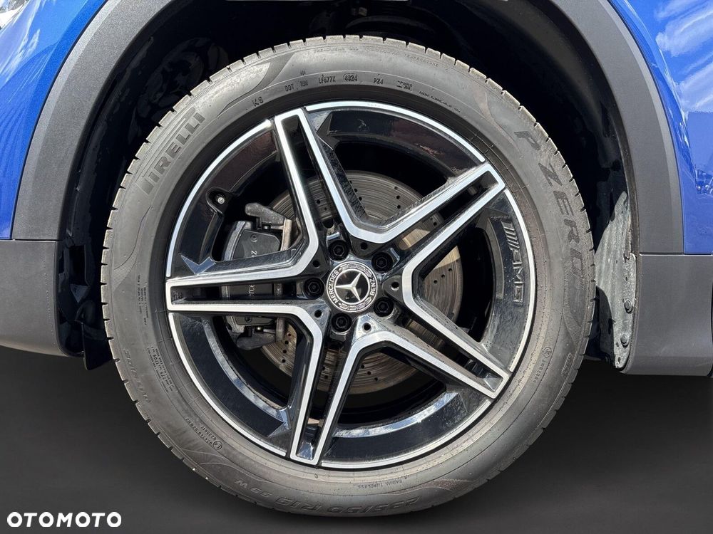 Mercedes-Benz GLB - 10